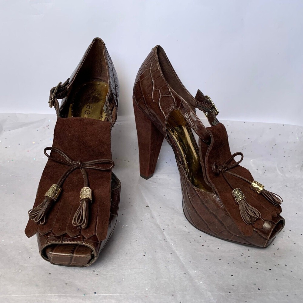 BCBG Brown Croc Embossed Platform Peep Toe Sandal Fringe Tassel - Size 7 Heels